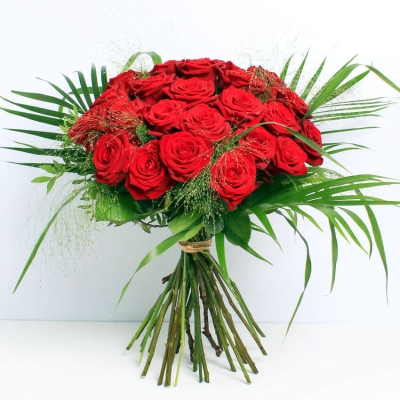 Luxury red roses